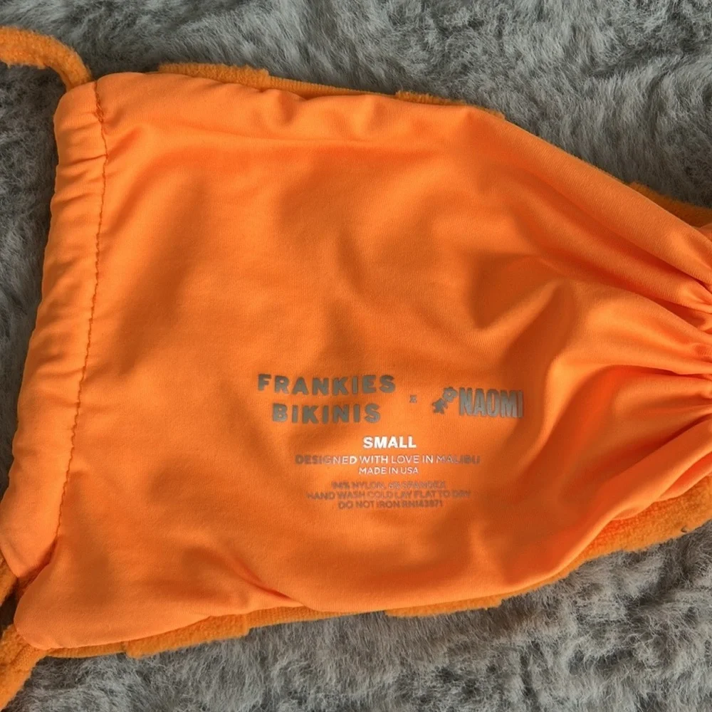 Frankie’s Bikinis X Naomi Foxy String Terry Bikini Top size S